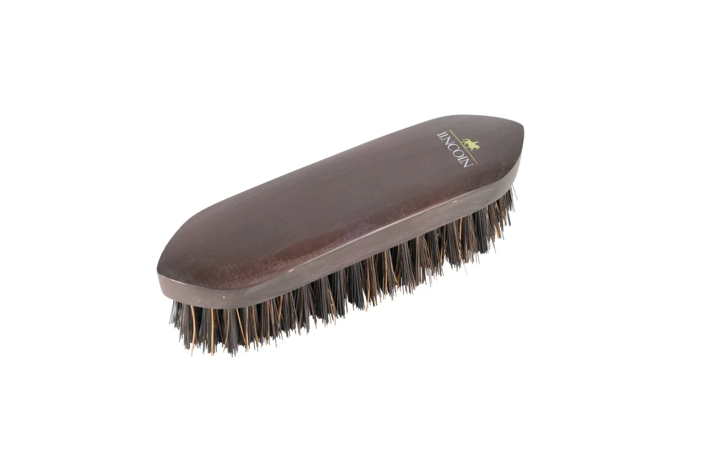 Lincoln Classic Large Wooden Dandy Brush