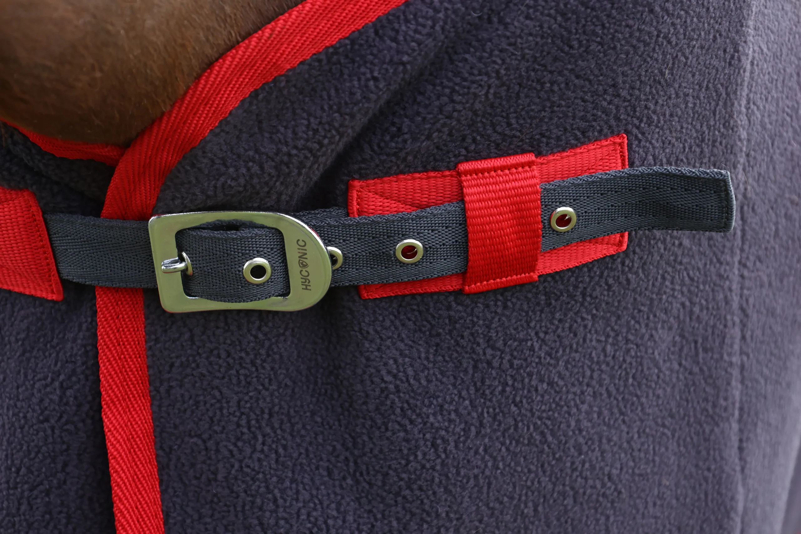HyCONIC Fleece Rug - Image 4